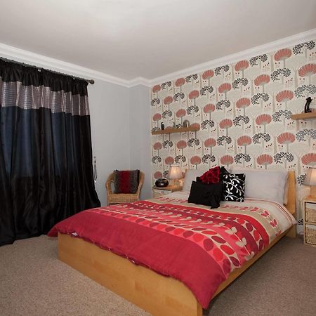Riverbank View Three Bedroom Apartment With Free Parking York Extérieur photo