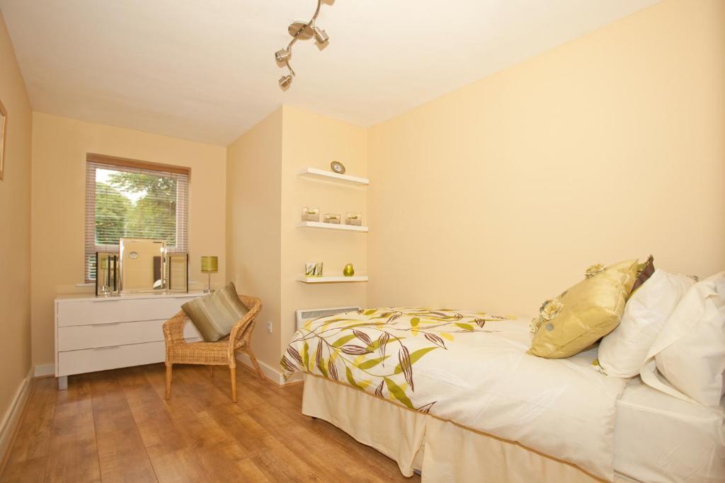 Riverbank View Three Bedroom Apartment With Free Parking York Chambre photo